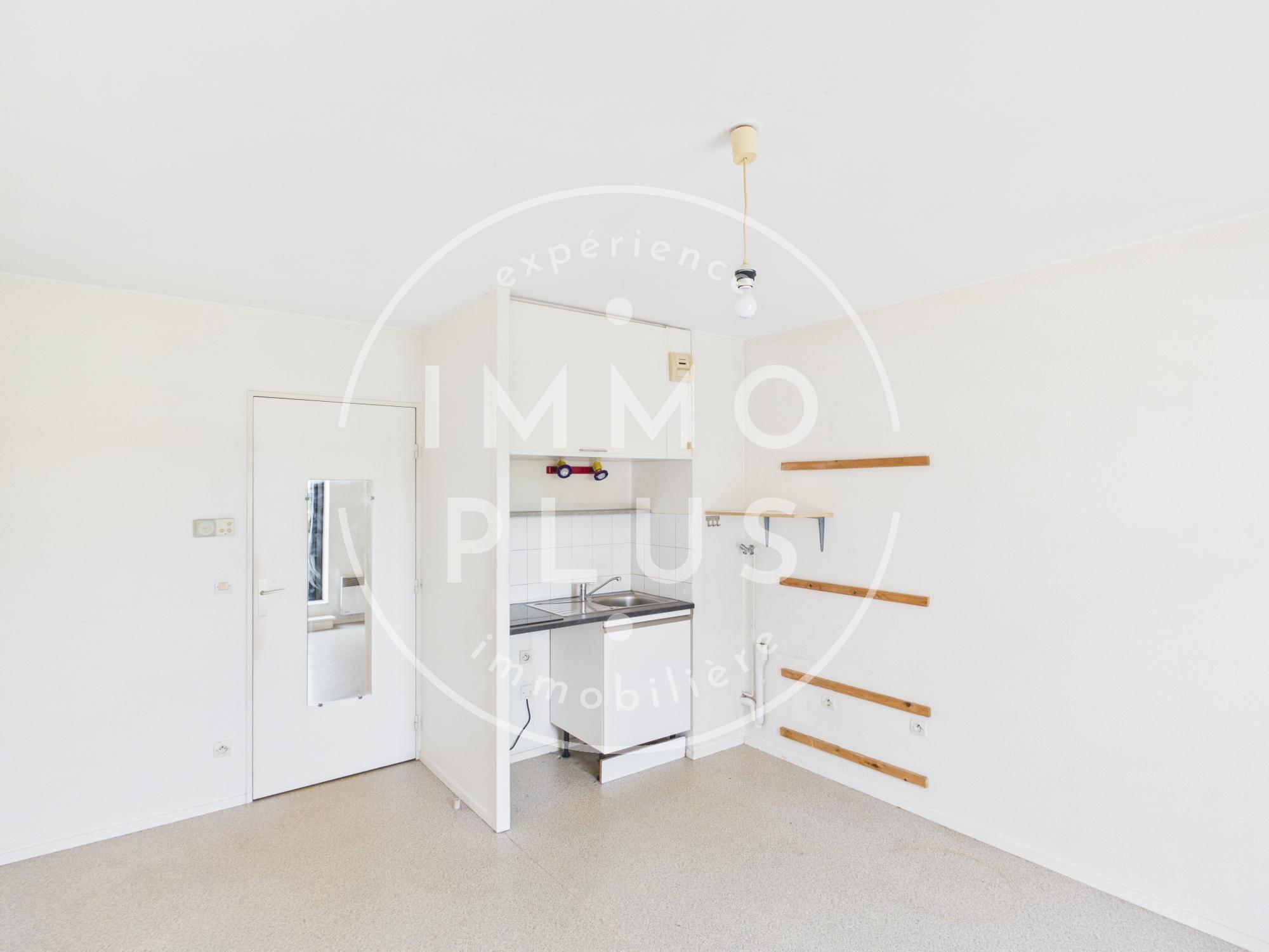 Photo STUDIO A CRAN GEVRIER - Idéal investisseur ou premier achat.