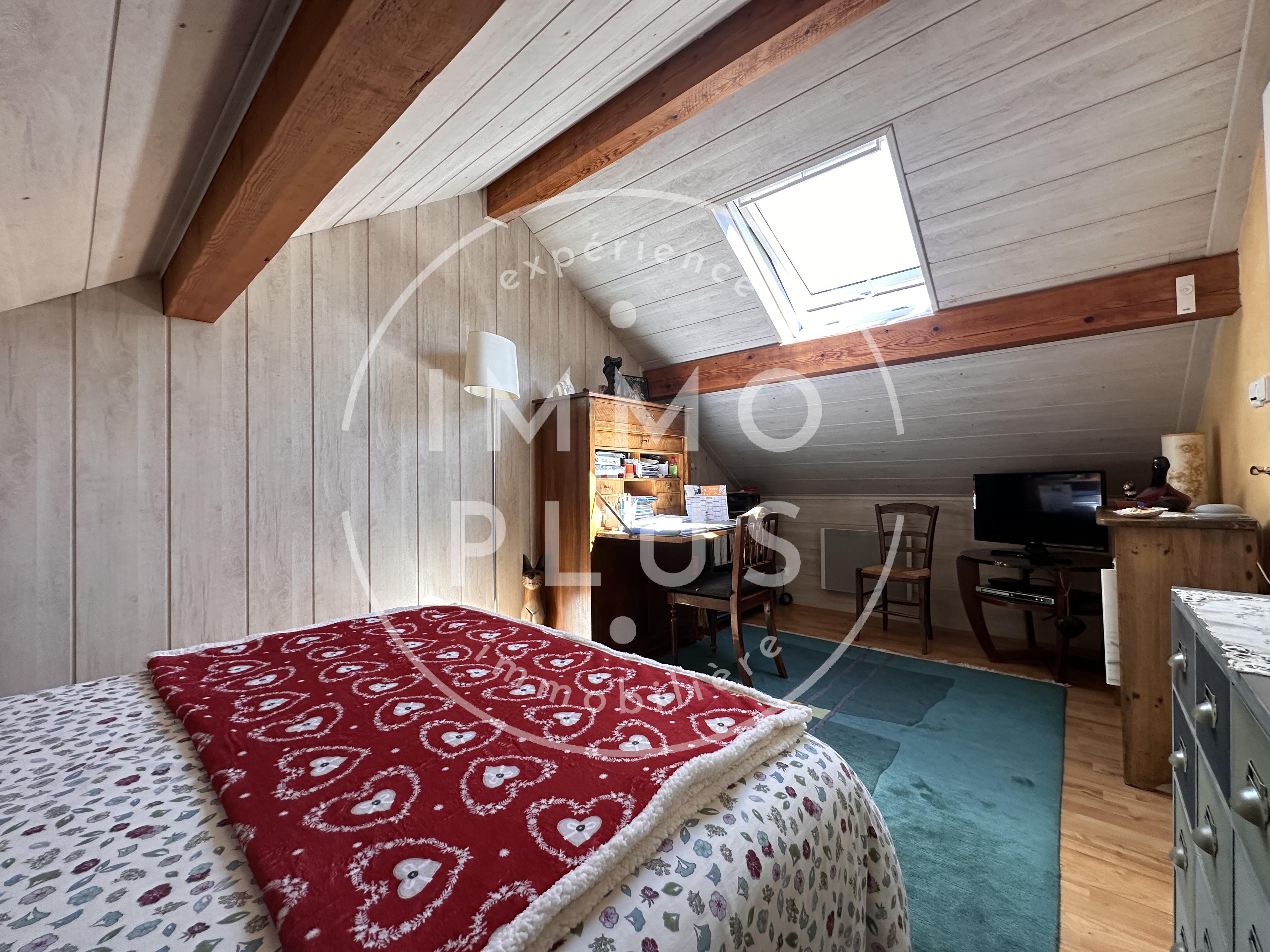 Photo Maison individuelle à 200 mètres du lac – Secteur résidentiel et recherché