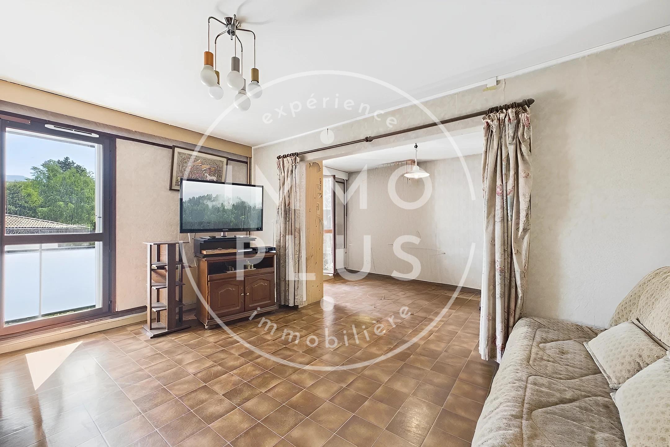 Photo Appartement  4 pièces - Secteur résidentiel calme, proche des commodités