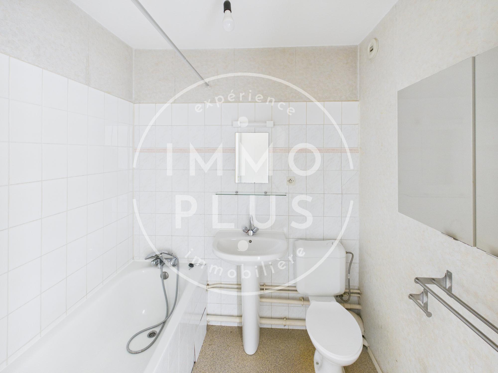 Photo STUDIO A CRAN GEVRIER - Idéal investisseur ou premier achat.