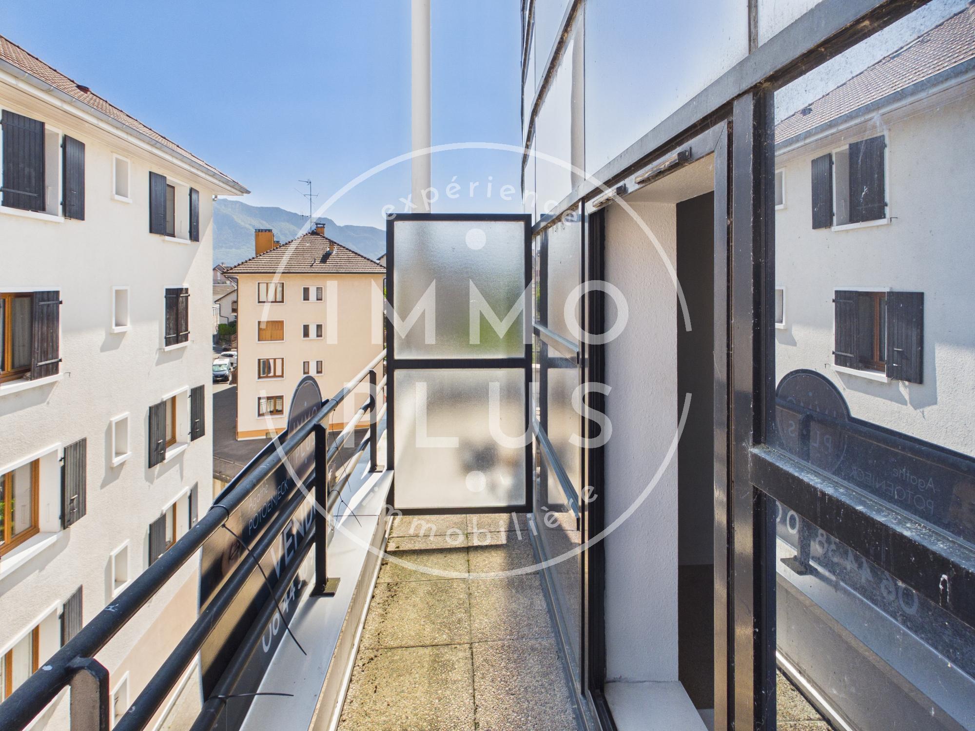 Photo STUDIO A CRAN GEVRIER - Idéal investisseur ou premier achat.