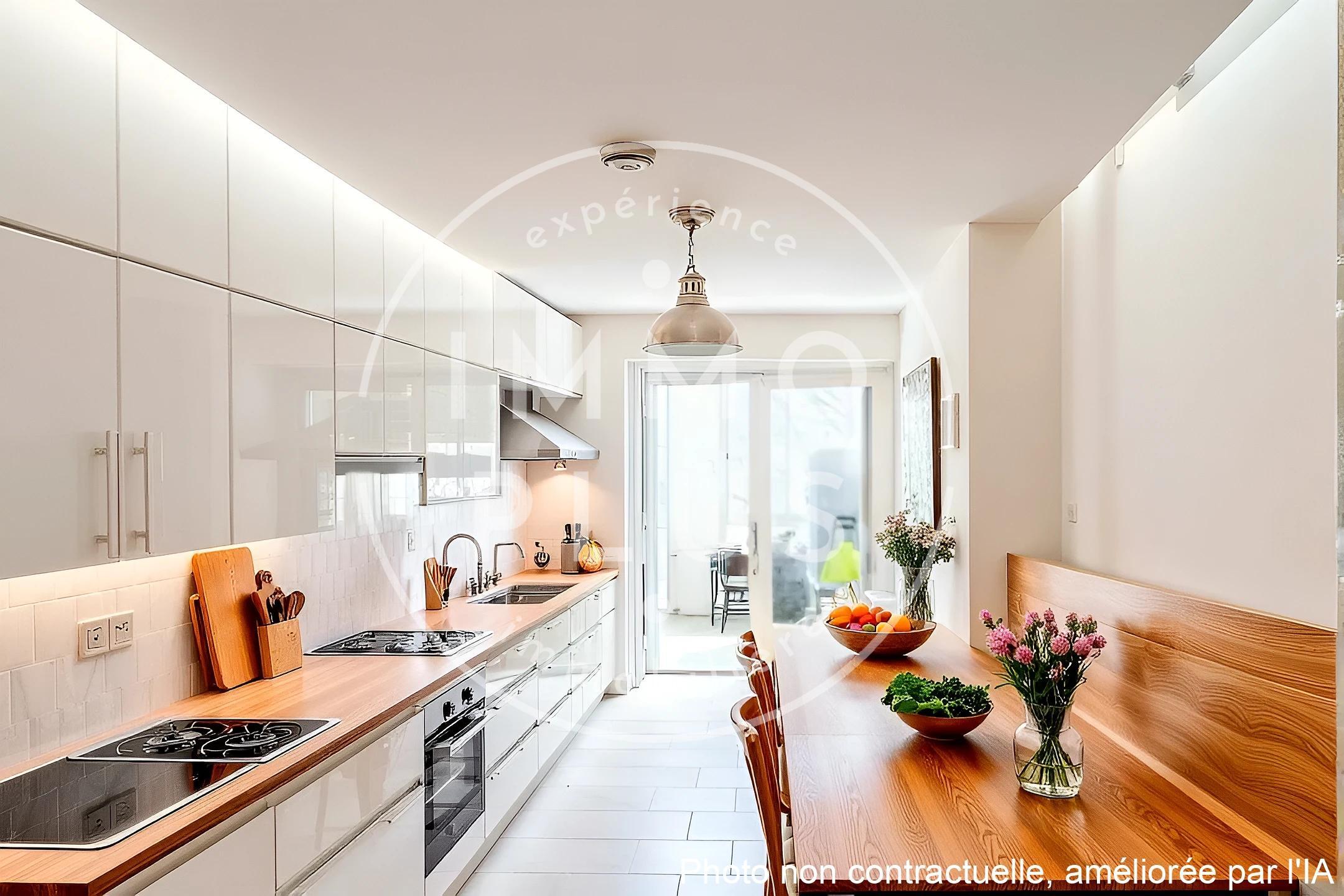 Photo ANNECY CENTRE-VILLE - A 2 PAS DU CENTRE COMMERCIAL COURIER.