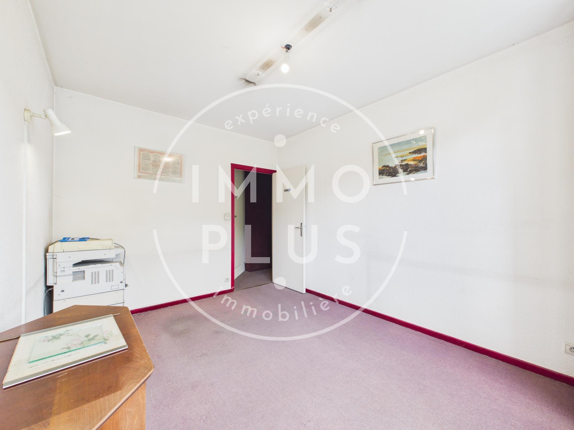 Photo **Appartement de 4 pièces en vente dans un quartier prisé d'Annecy-Le-Vieux**