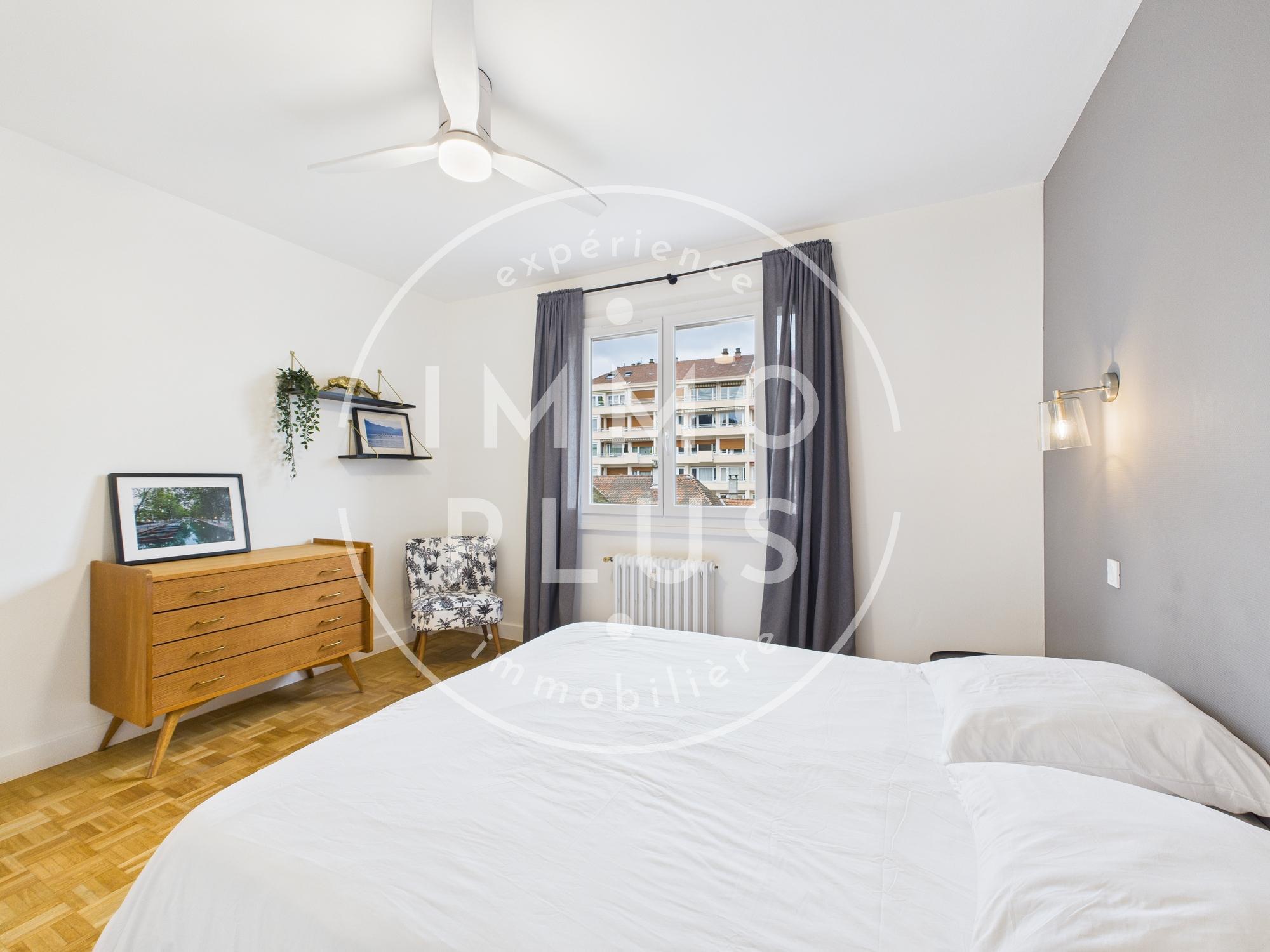 Photo ANNECY - rue Sommeiller - T3 traversant en parfait état