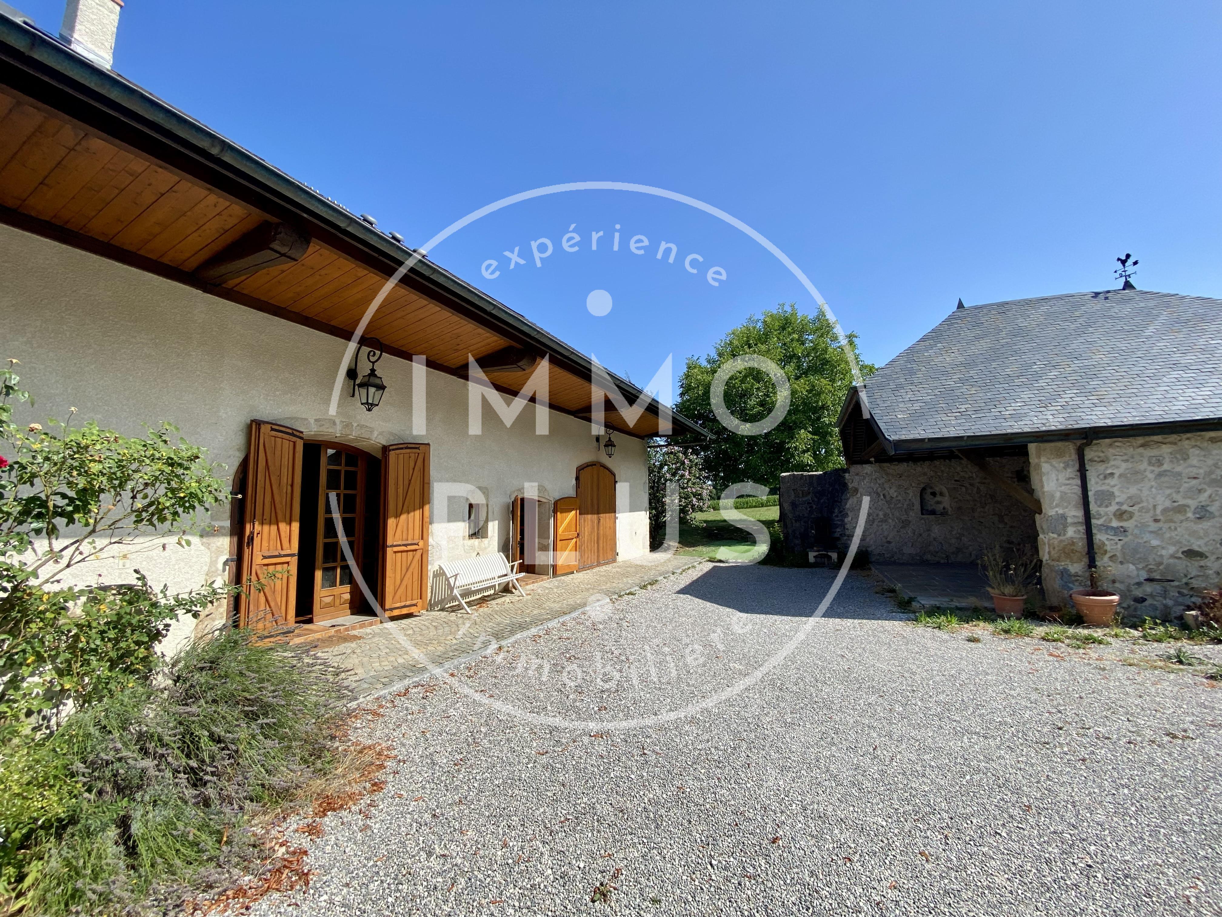 Photo Location Maison 6 pièces 279,05 m&sup2;