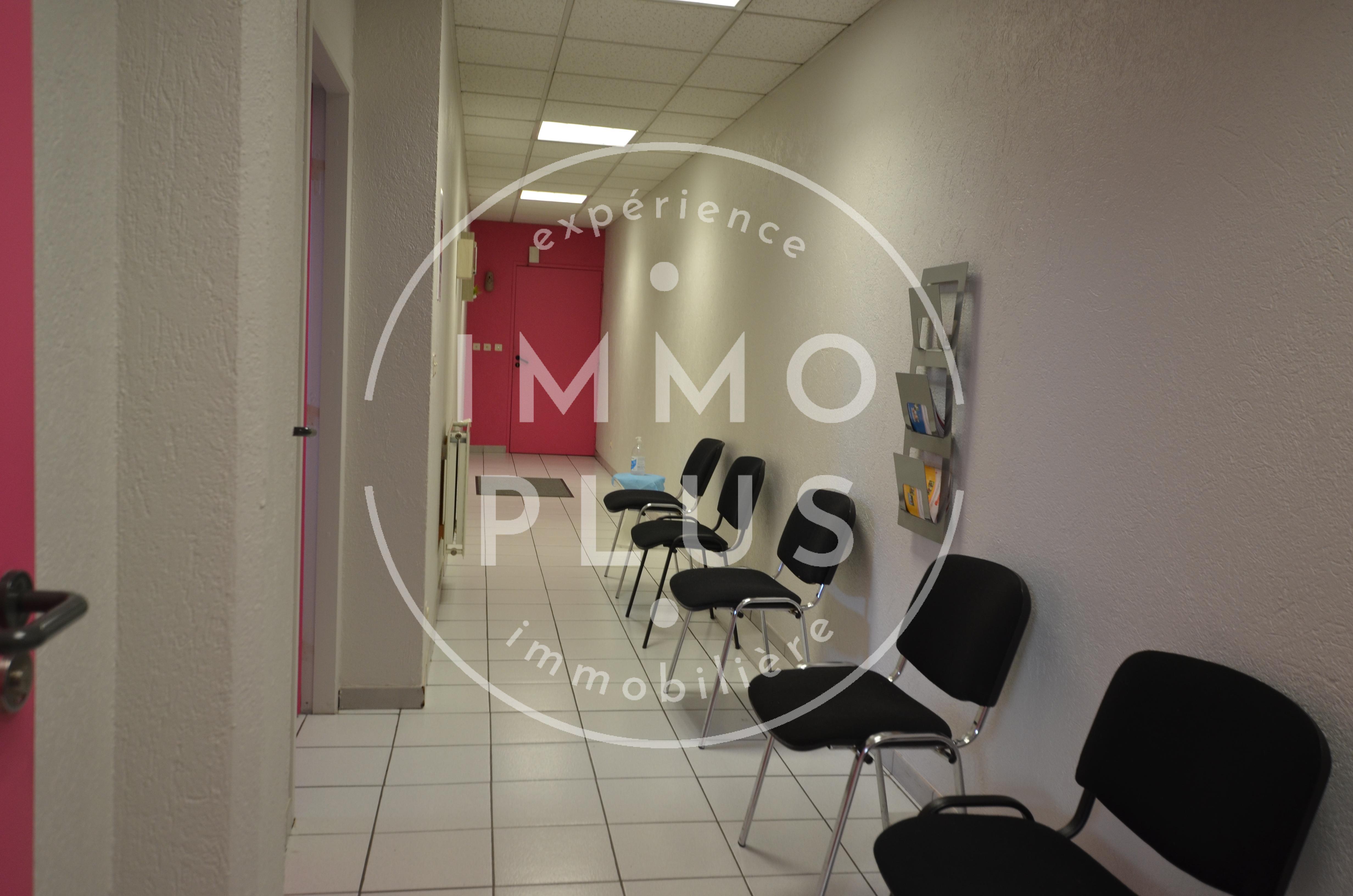 Photo Location Local 20 m&sup2;