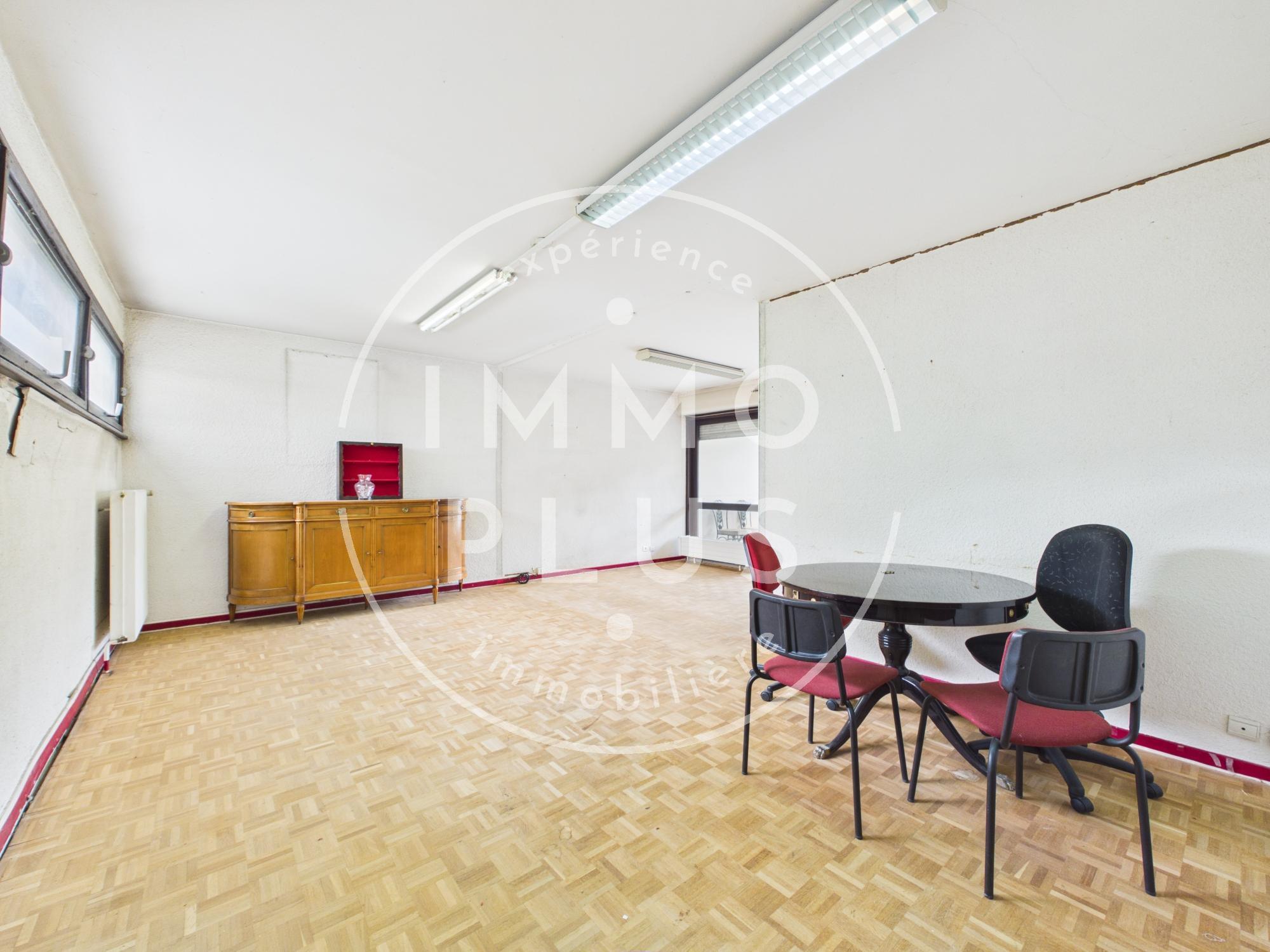 Photo **Appartement de 4 pièces en vente dans un quartier prisé d'Annecy-Le-Vieux**