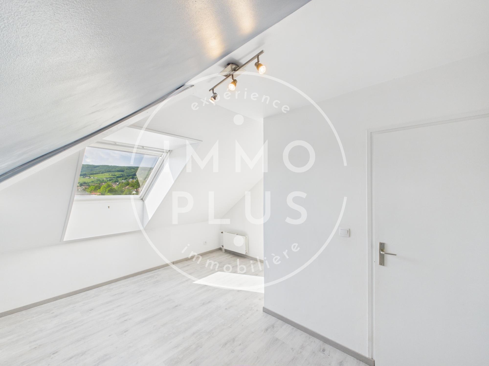 Photo A Épagny, T4 duplex avec terrasse et fort potentiel