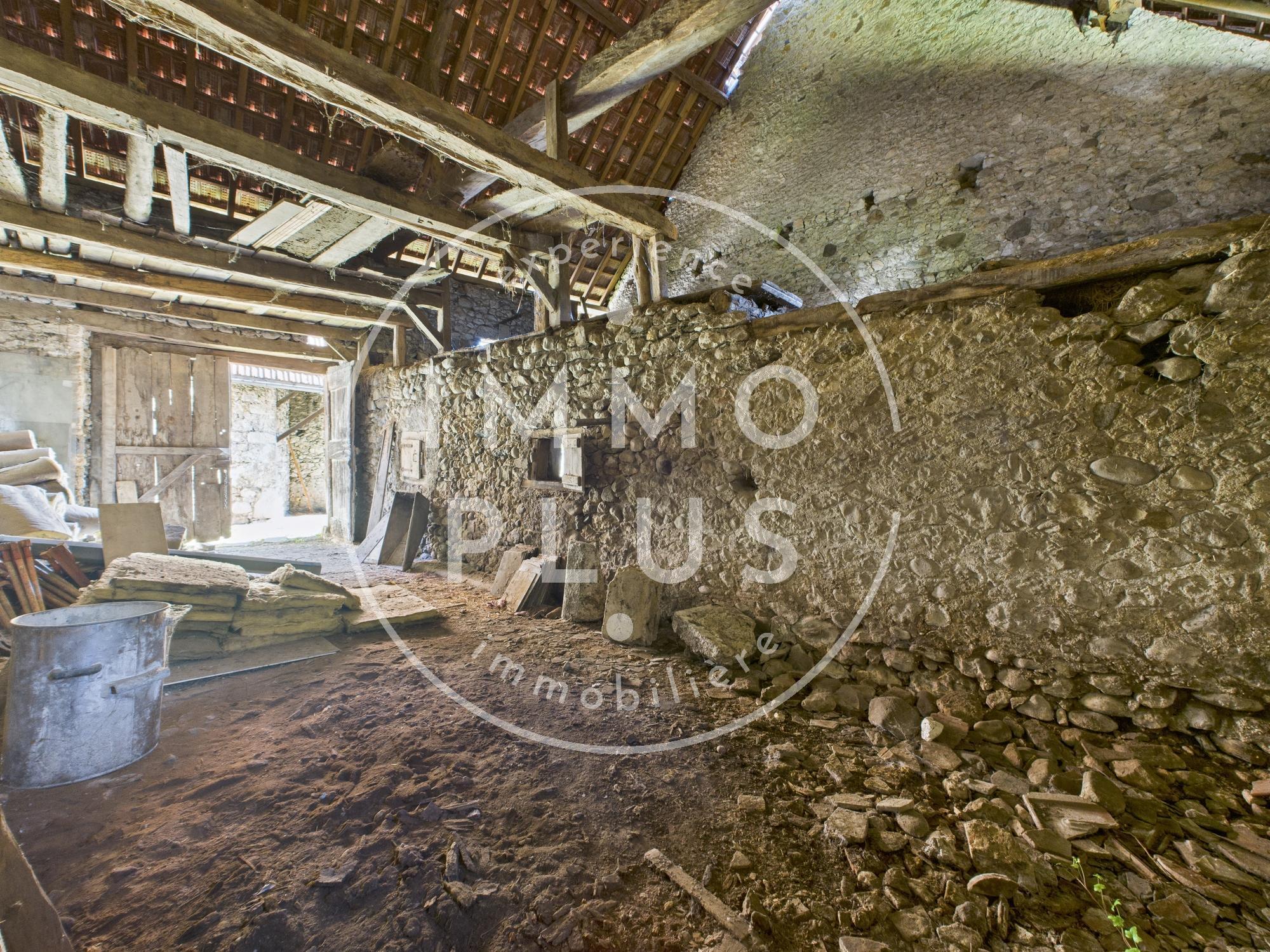 Photo Maison avec dépendance à rénovée