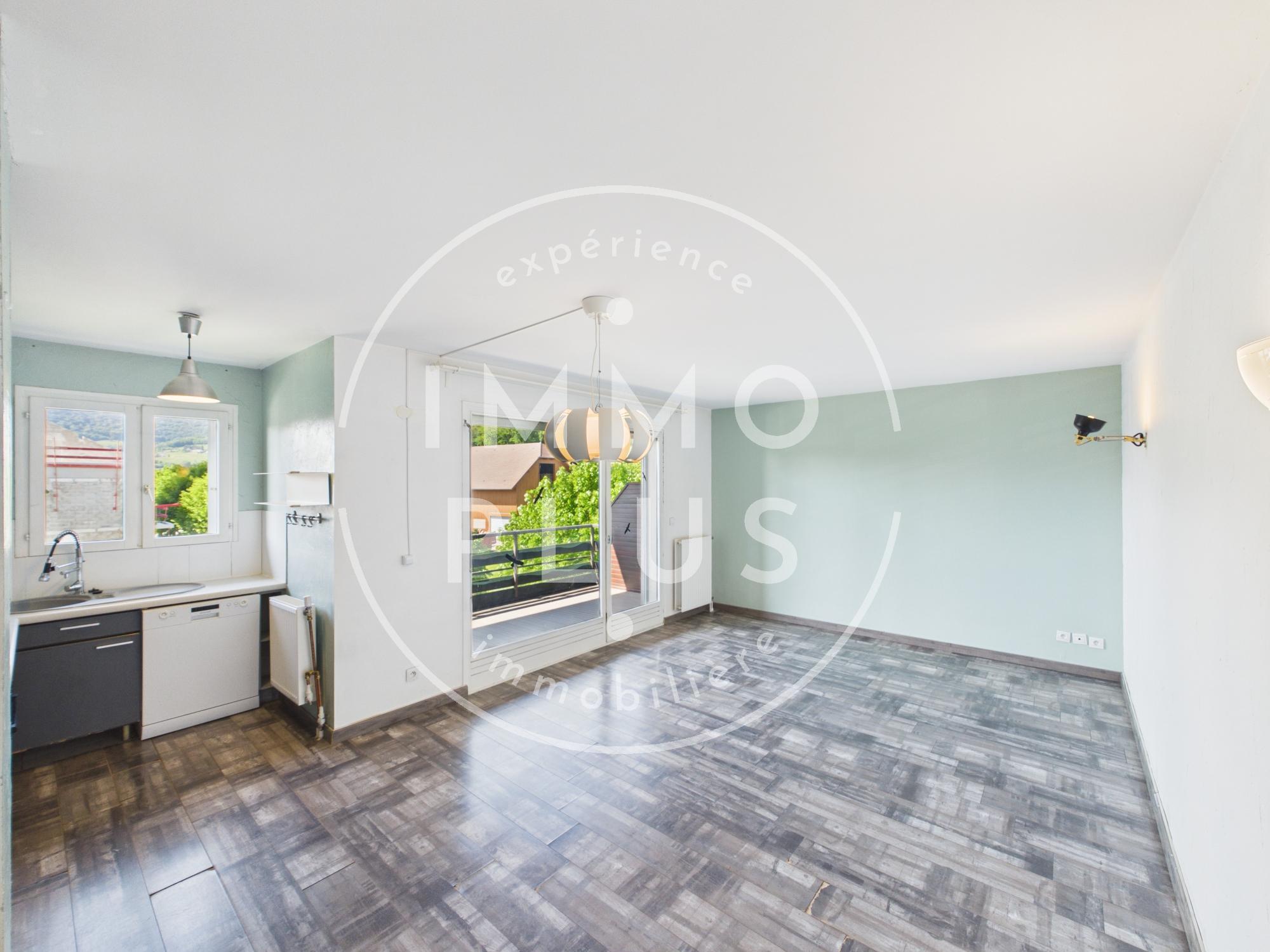 Photo A Épagny, T4 duplex avec terrasse et fort potentiel