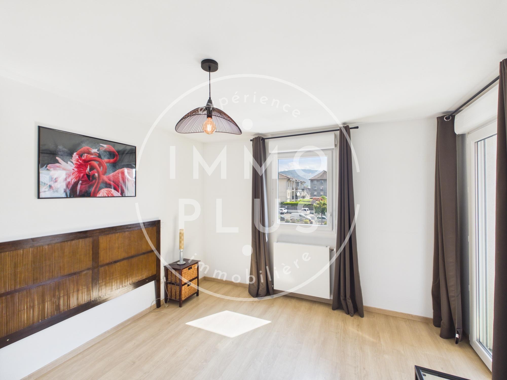 Photo CRAN-GEVRIER – Appartement 4 pièces 86 m² avec garage