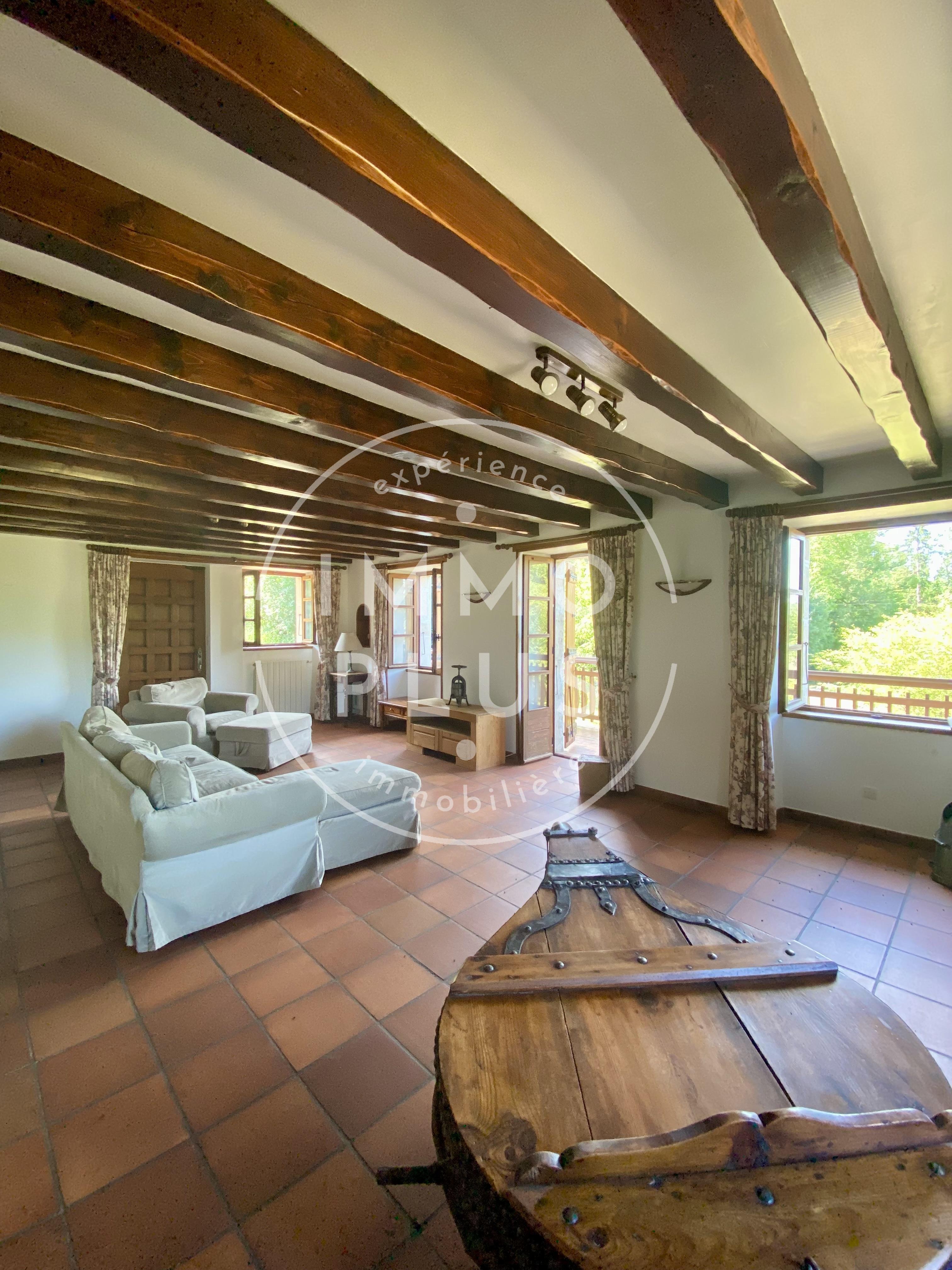Photo Location Maison 6 pièces 279,05 m&sup2;