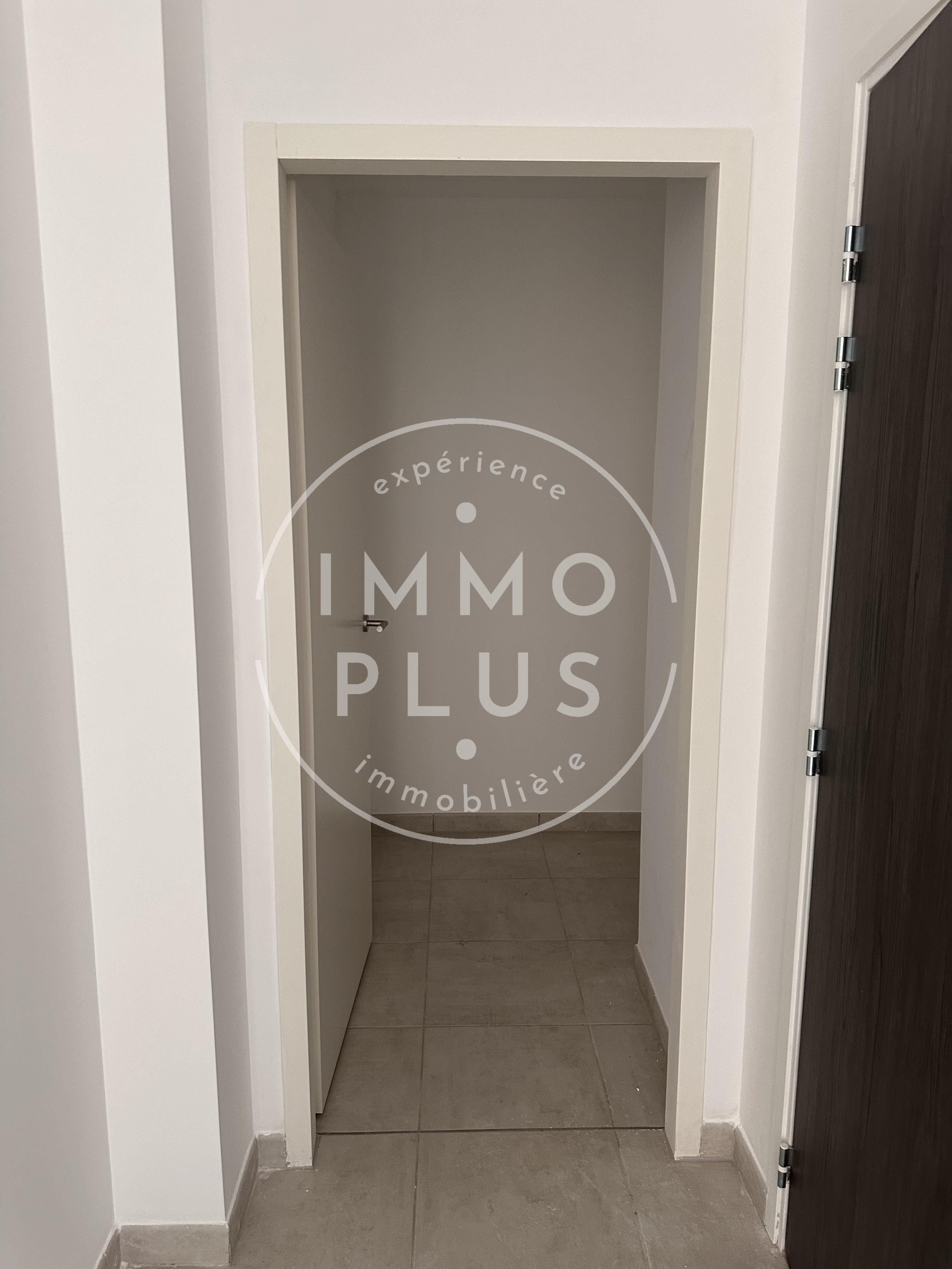 Photo Vente Appartement 4 pièces 90 m&sup2;