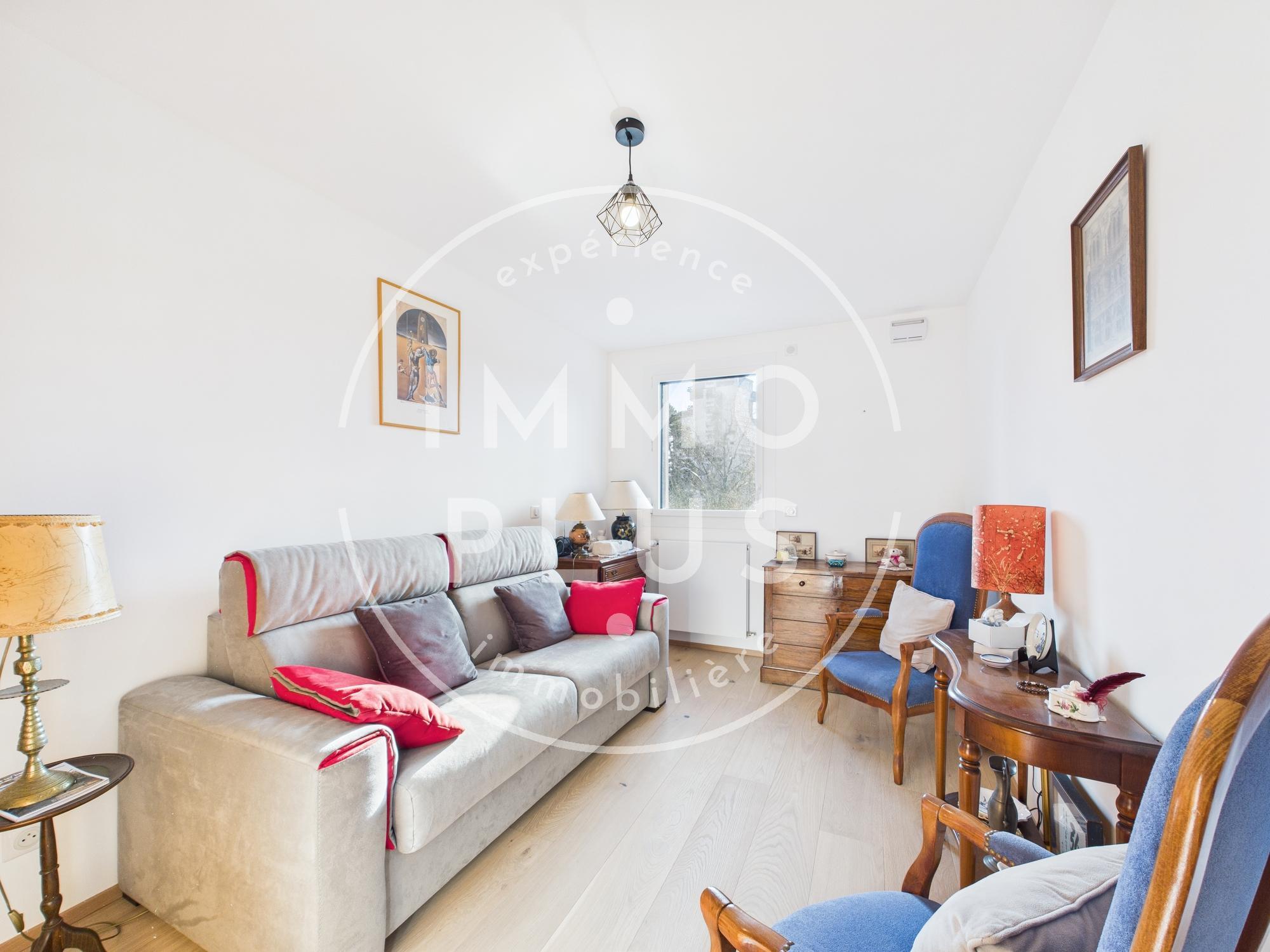 Photo **Magnifique appartement de 4 pièces en vente à Annecy**