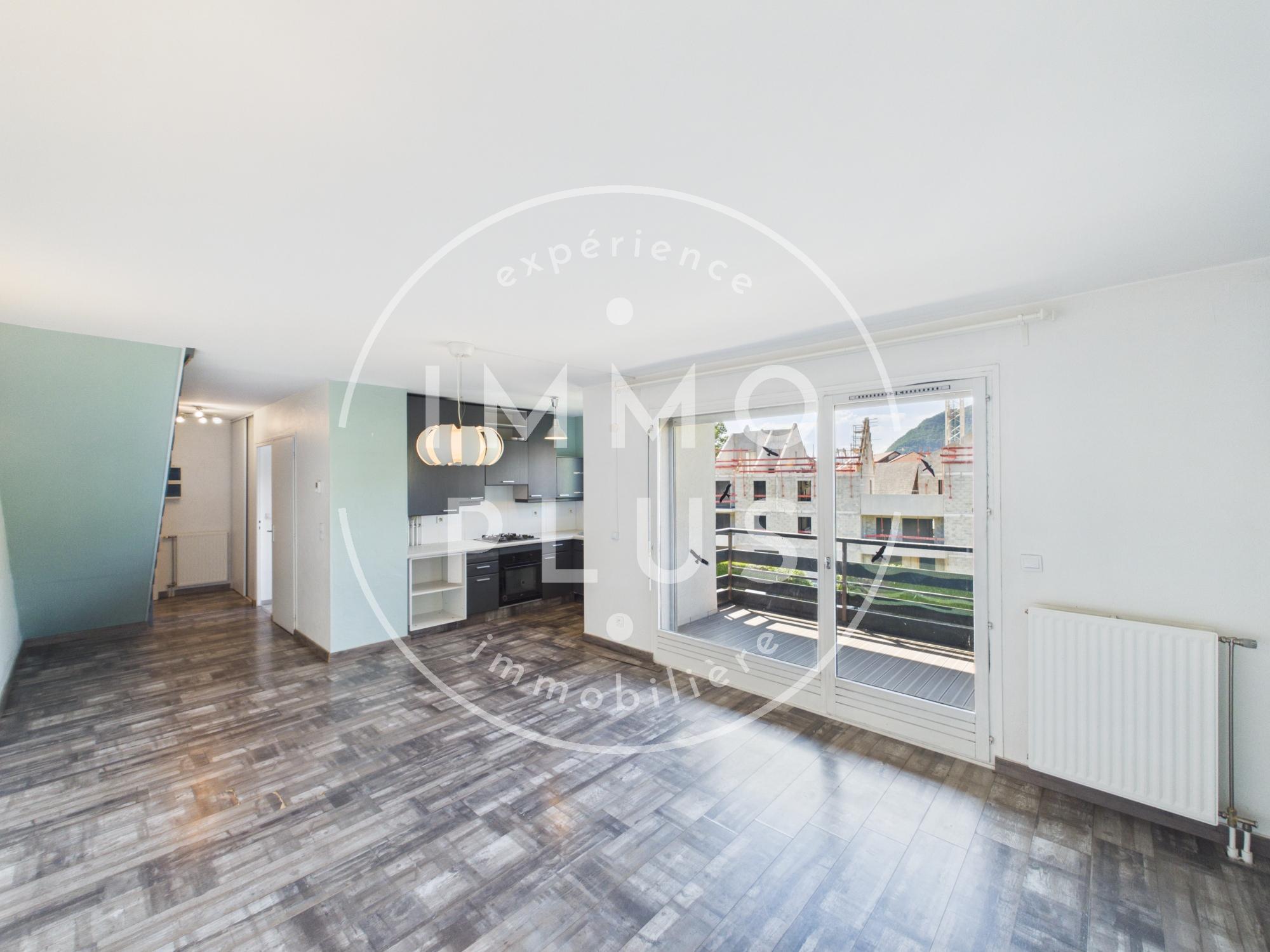 Photo A Épagny, T4 duplex avec terrasse et fort potentiel