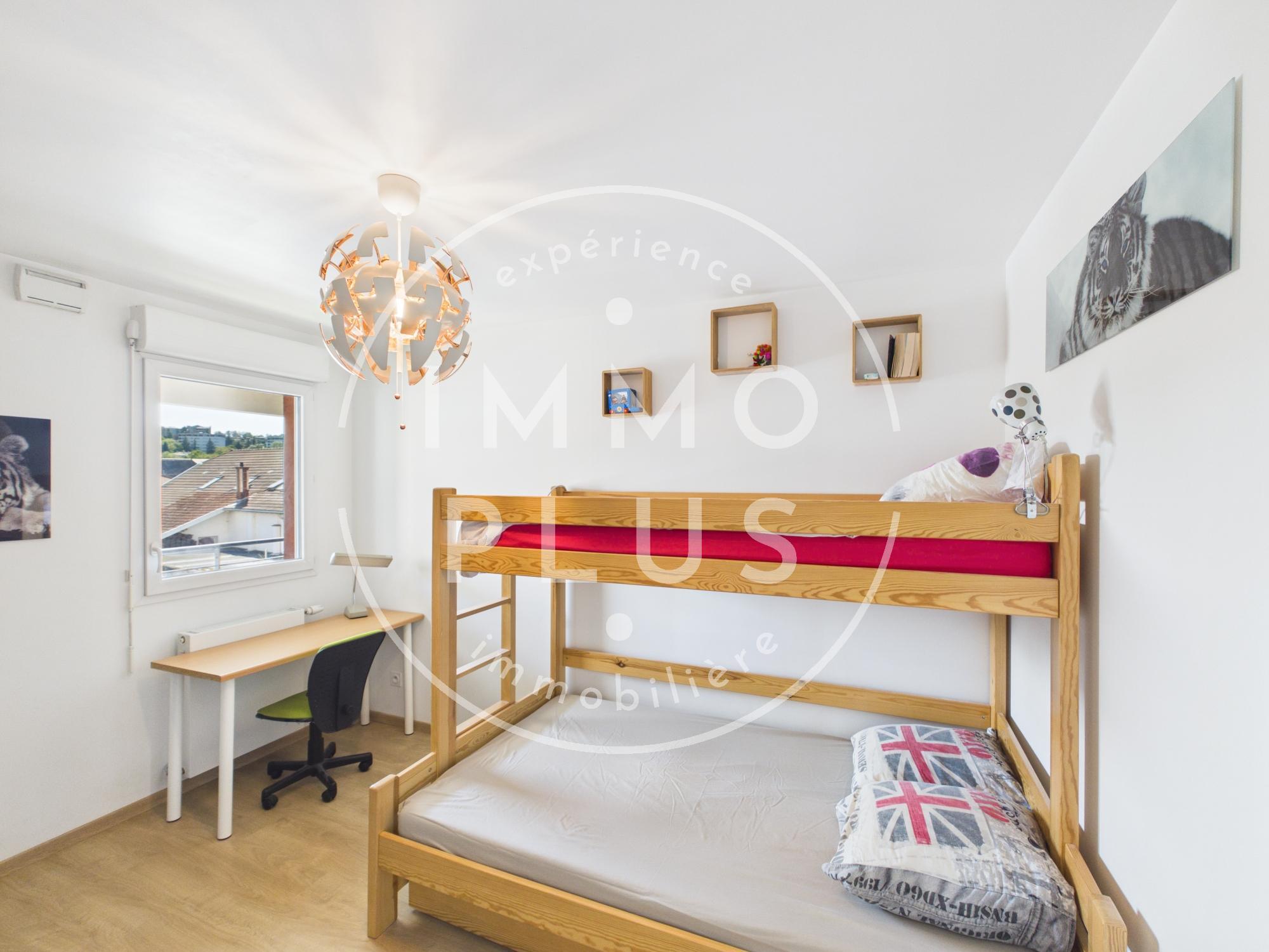 Photo CRAN-GEVRIER – Appartement 4 pièces 86 m² avec garage