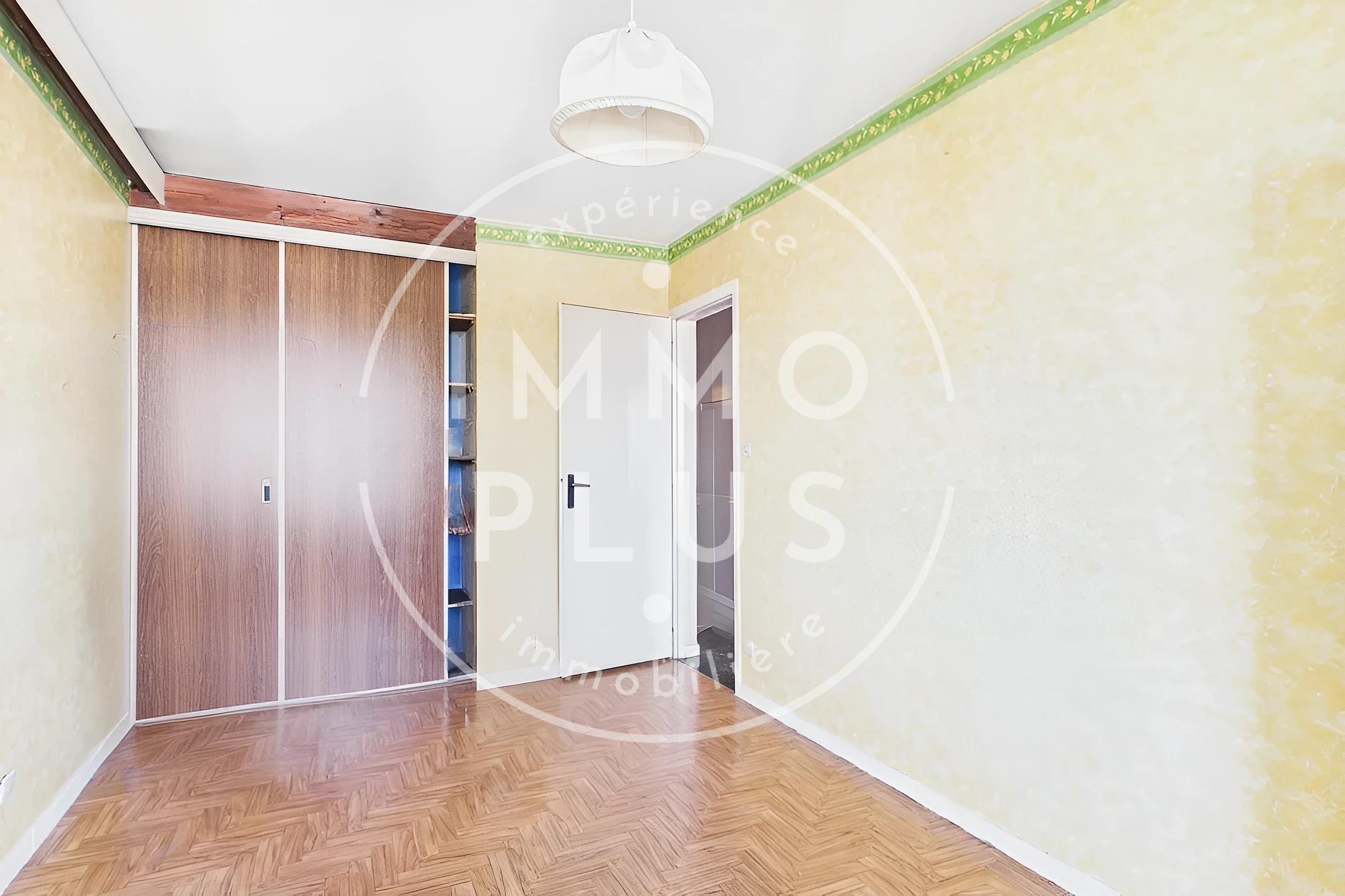 Photo Appartement  4 pièces - Secteur résidentiel calme, proche des commodités